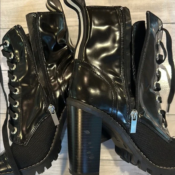 BCBGeneration Sz 8 Pauline Black Lace-Up Zip Combat Boots with Rugged Sole • NWT - Picture 8 of 12